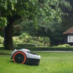 Robot Cortacésped sin cables perimetrales Segway Navimow Serie i 105E - (500 m² + Garaje GRATIS)