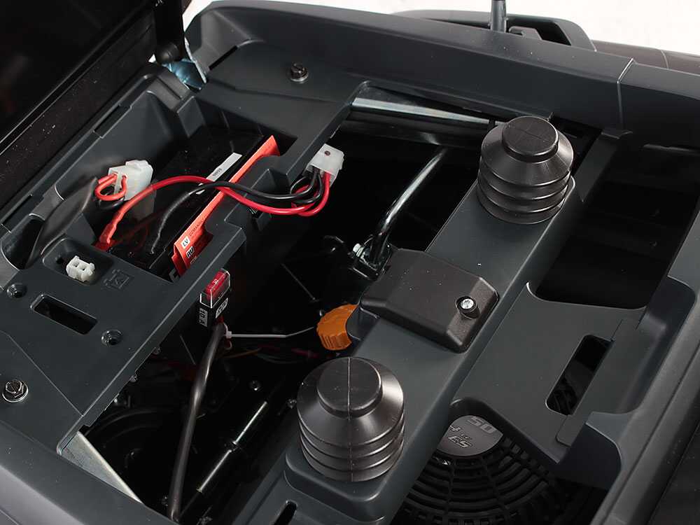 Tractor cortacésped Alpina AT2 66 QA - Motor 224 cc - Recogedor Tractor cortacésped Alpina AT2 66 QA - Motor 224 cc - Recogedor