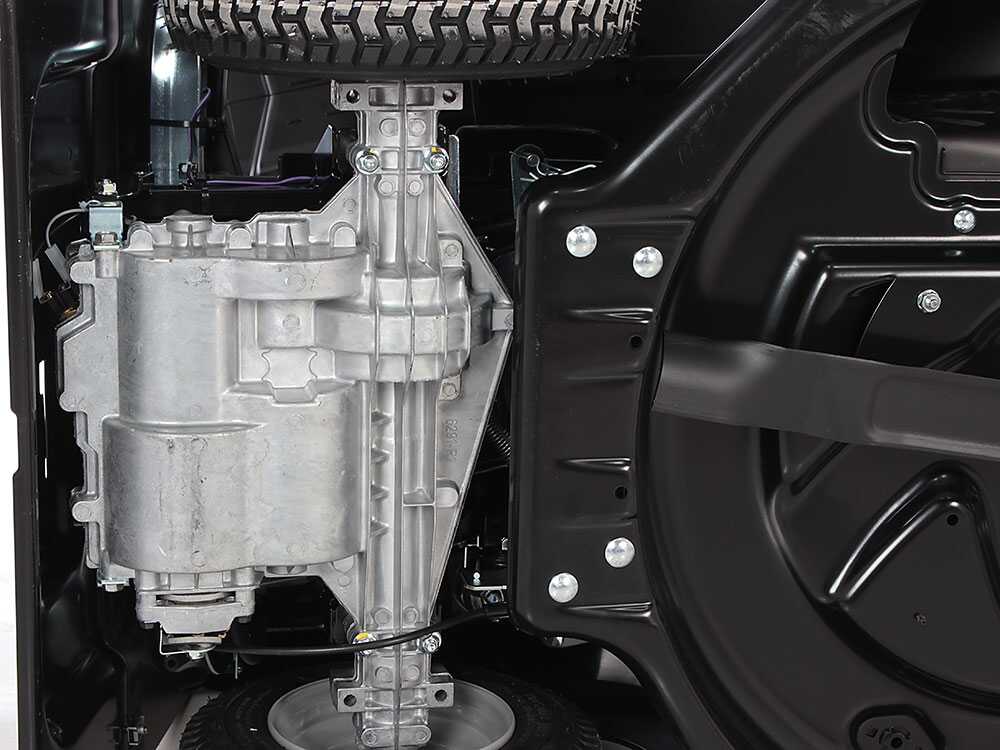 Tractor cortacésped Alpina AT2 66 QA - Motor 224 cc - Recogedor Tractor cortacésped Alpina AT2 66 QA - Motor 224 cc - Recogedor