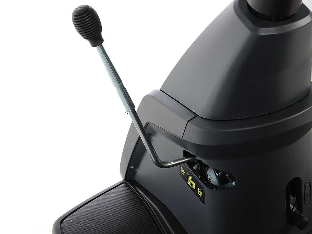 Tractor cortacésped Alpina AT2 66 QA - Motor 224 cc - Recogedor Tractor cortacésped Alpina AT2 66 QA - Motor 224 cc - Recogedor