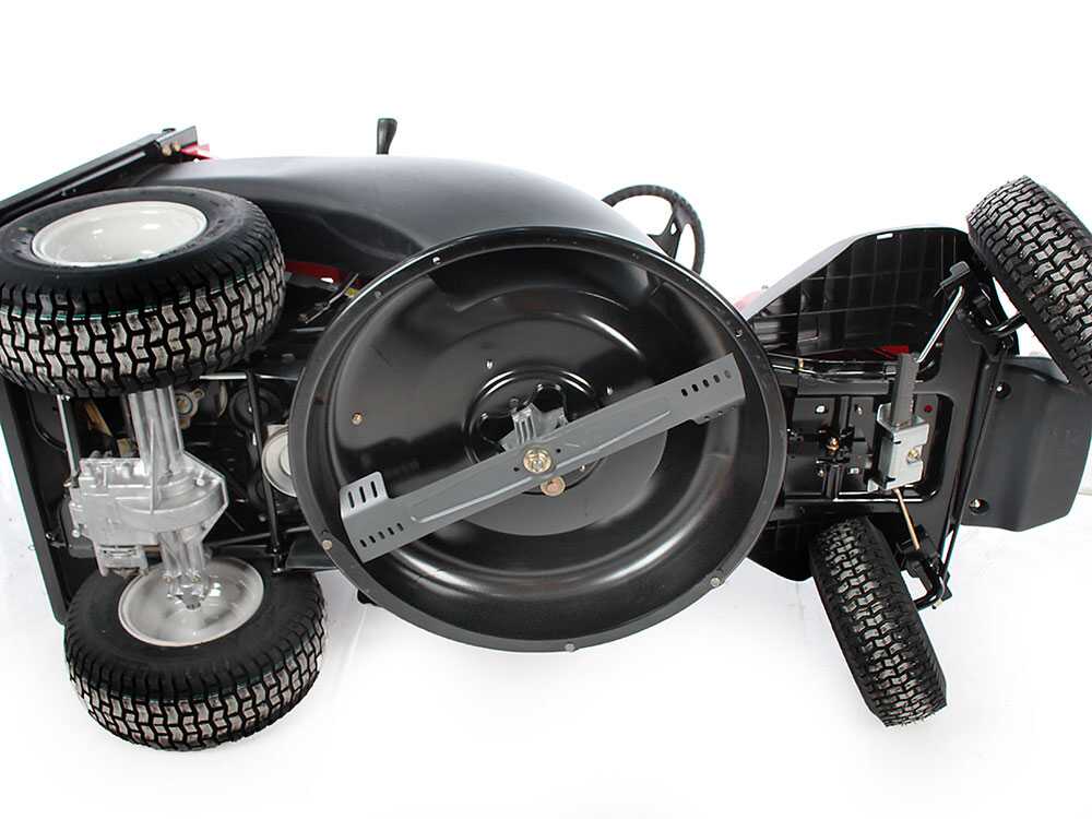 Tractor cortacésped Troy-Bilt TB 60T-R SELECT - Recogedor - Motor 196cc Tractor cortacésped Troy-Bilt TB 60T-R SELECT - Recogedor - Motor 196cc